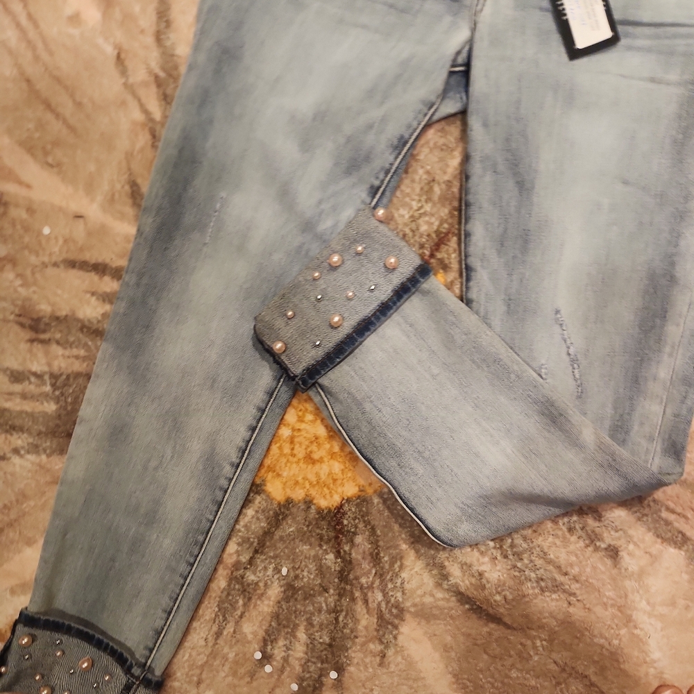 KUT from the Kloth Catherine Boyfriend Jeans Size 2